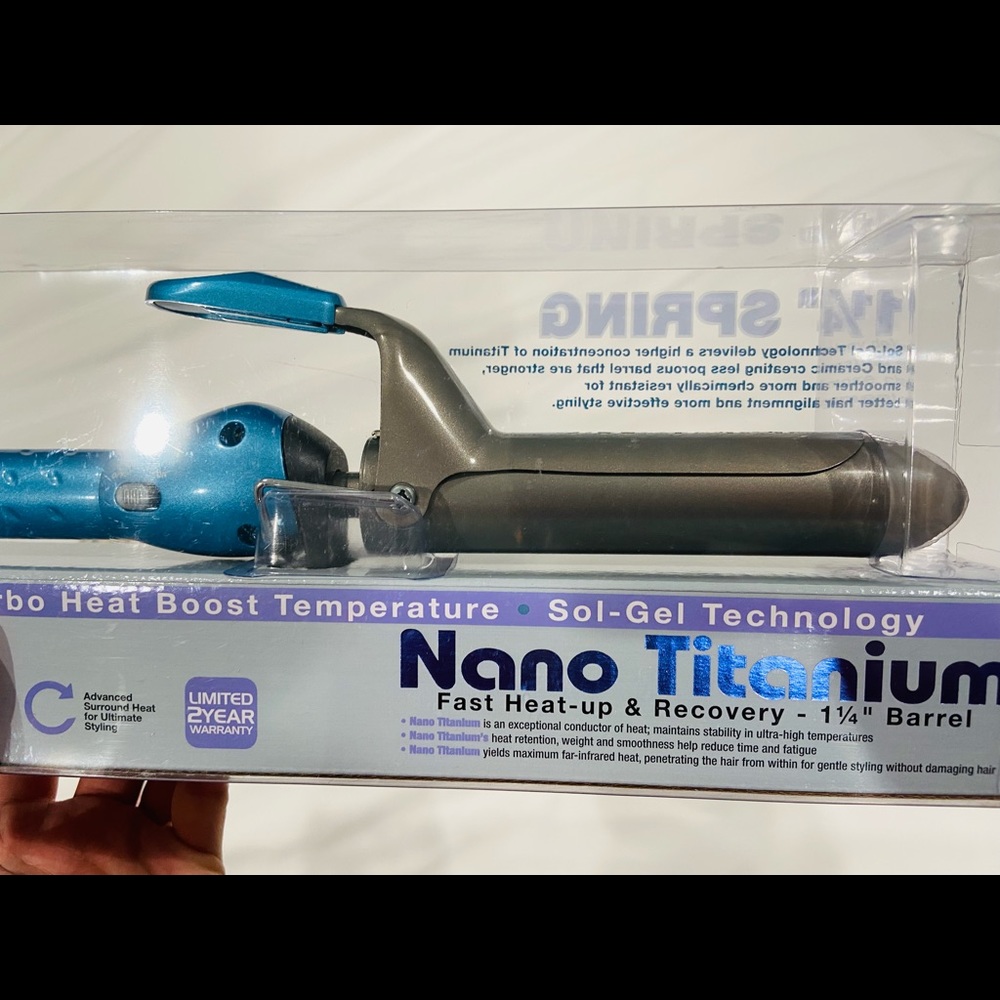 SOLD Babybliss Pro curling iron 1.25"